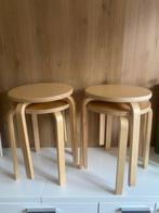 IKEA - Tabouret - Frosta - Hêtre - Quatre petites croix,