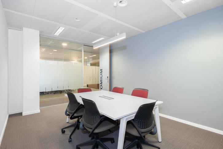 Kantoorruimte voor 4 in West Basilix, Articles professionnels, Immobilier d'entreprise