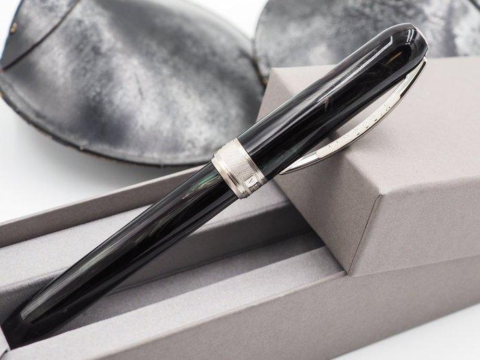 Visconti - Rembrandts Black Fountain pen - Zonder, Verzamelen, Pennenverzamelingen