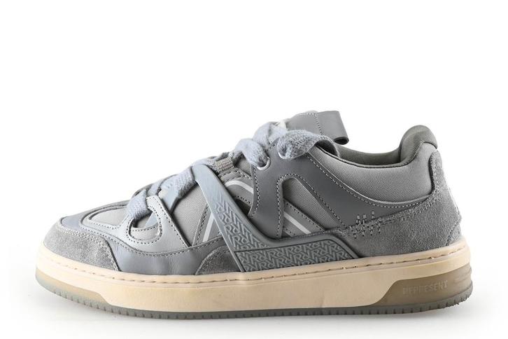 Represent Sneakers in maat 41 Grijs, Kleding | Heren, Schoenen, Overige kleuren, Zo goed als nieuw, Sneakers, Verzenden