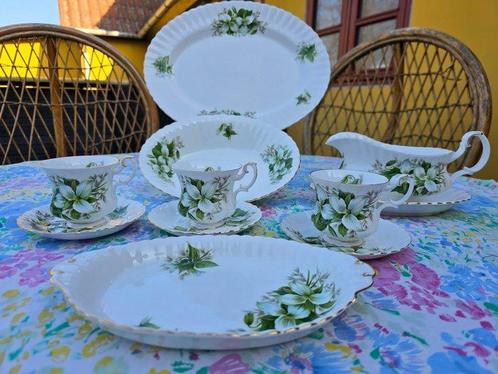 Royal Albert - Assiette - porcelaine fine - Royal Albert, Antiek en Kunst, Antiek | Meubels | Tafels