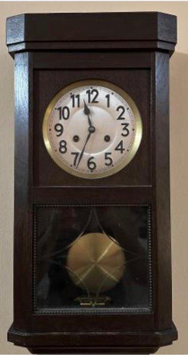 Wandklok - Junghans - Massief walnotenhout en messing -, Antiek en Kunst, Antiek | Klokken