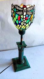 Tiffany STYLE Libélula - Tafellamp - gelead glas - Lamp van