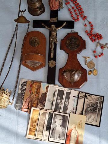 Ensemble de dévotions catholiques antiques (11) - Bois,