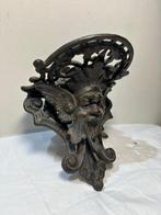 Decoratief ornament - Decoratieve Gietijzeren Wandhouder, Antiek en Kunst