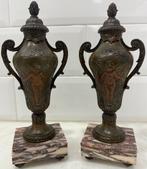 dekselvaas (2) - Carrara marmer, Antiek en Kunst