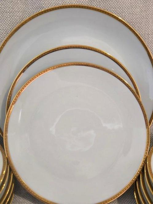 Limoges - Assiette (13) - Porcelaine - Label de Qualité, Antiek en Kunst, Antiek | Meubels | Tafels