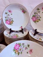 Véritable Porcelaine - Service de table (42) - Modèle de