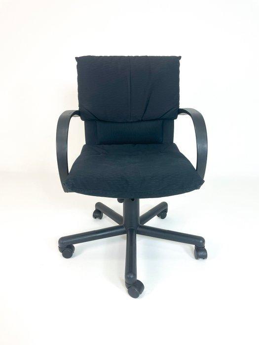 Vitra - Mario Bellini - Stoel - figuur - Plastic, Textiel, Antiek en Kunst, Antiek | Meubels | Stoelen en Sofa's