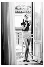 Elena Paraskeva - Belezza Sul Balcone