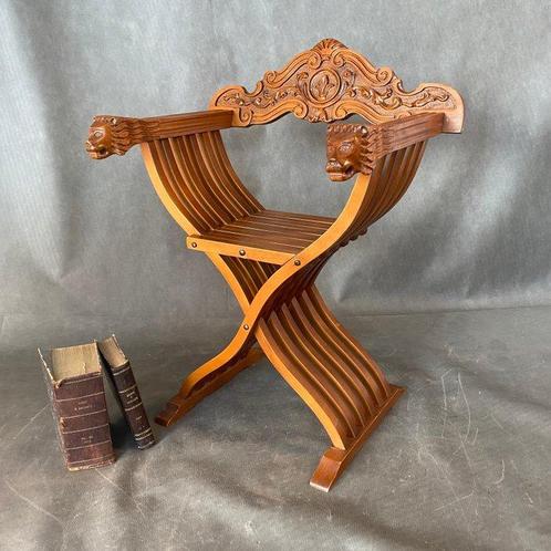 Chaise - Bois, revisite du style renaissance italien, Antiek en Kunst, Curiosa en Brocante