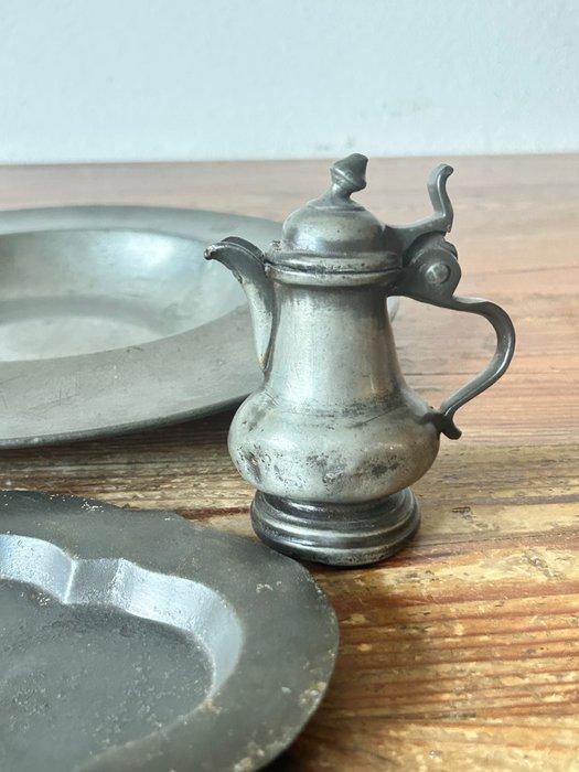 Schotel (4) - Tin - Kardinaalsschotel / kan, Antiek en Kunst, Antiek | Overige Antiek