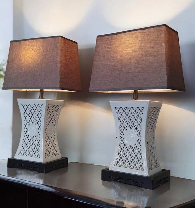 Lamp (2) - Zeldzaam paar - Wit Chinees porselein -, Antiek en Kunst, Curiosa en Brocante