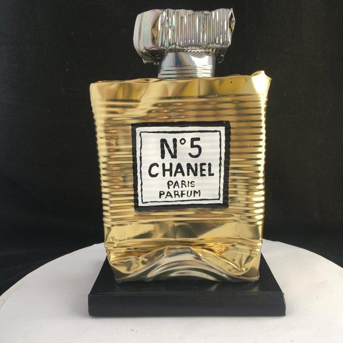 Norman Gekko - Crushed Chanel N.5 Gold, Antiek en Kunst, Kunst | Designobjecten