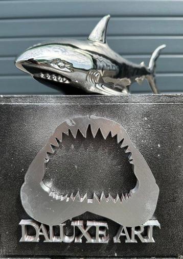 Daluxe Art - 1999 • The Predator Shark