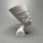 Sculpture, Bust sculpture of Queen Nefertiti from the New