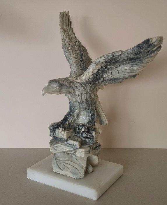 Beeld, arend - 30 cm - composiet, natuursteen, Antiquités & Art, Curiosités & Brocante