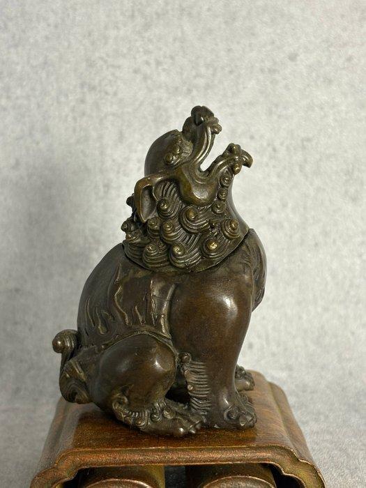 Foo dog wierookbrander inclusief sokkel - Brons - Eind 20e, Antiek en Kunst, Antiek | Overige Antiek