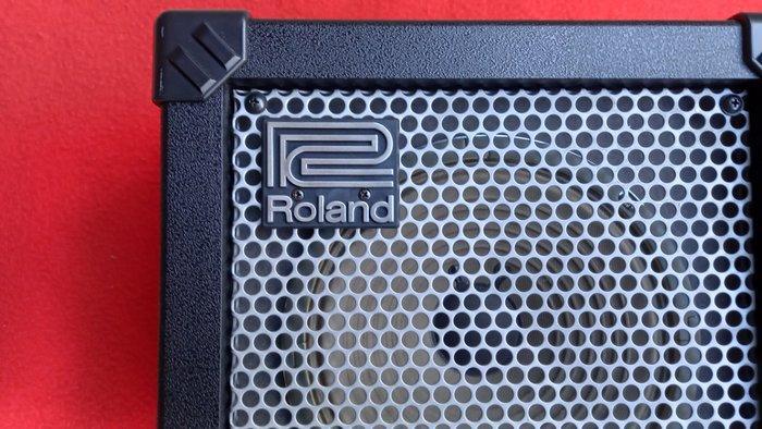 Roland - Aantal items: 1 - Gitaarversterker (Zonder, Muziek en Instrumenten, Snaarinstrumenten | Gitaren | Akoestisch