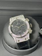 Hublot - 	Classic Fusion Chronograph Titanium Pavè -, Nieuw