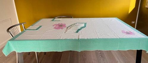 Nappe (13) - 205 cm - 133 cm - pois verts/fleurs imprimés, Antiek en Kunst, Antiek | Tapijten, Tafelkleden en Textiel