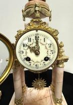 Klok en garnituur set (3) - Brons, Marmer, Messing -, Antiek en Kunst