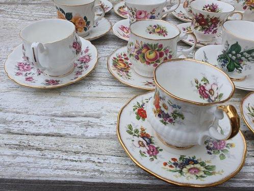 Royal Albert, Royal Windsor en andere merken - ARP - Kop en, Antiek en Kunst, Antiek | Meubels | Tafels