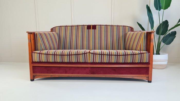 Schuitema - Jugendstil high end oak wood Schuitema couch -, Antiek en Kunst, Kunst | Designobjecten