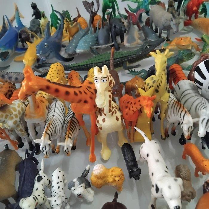 Collectie met dierenthema - Van de savanne tot de Dinos., Antiek en Kunst, Antiek | Overige Antiek
