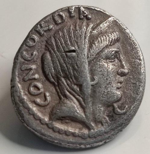 Romeinse Republiek. L. Mussidius Longus, 42 BC. Denarius, Postzegels en Munten, Munten | Europa | Niet-Euromunten