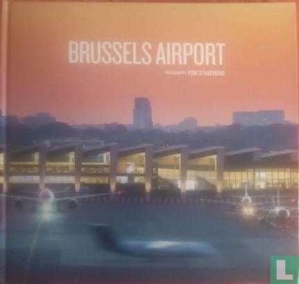 DHaenens, Tom - Brussels airport  - 2016, Boeken, Kunst en Cultuur | Fotografie en Design, Gelezen, Overige onderwerpen, Verzenden