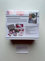 Pokémon - 1 Elite trainer box - White Flare - Scarlet &, Hobby en Vrije tijd, Nieuw