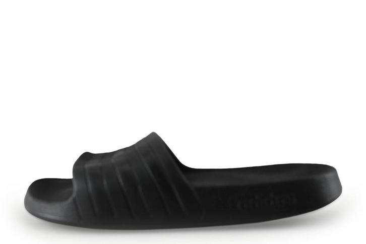 Adidas Slippers in maat 43 Zwart | 5% korting, Kleding | Heren, Schoenen, Zwart, Zo goed als nieuw, Slippers, Verzenden