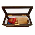 Paus Pius IX - pontificale schoen in een reliquiariekist met