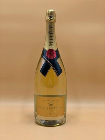 Moët & Chandon, Impérial Gold Light Up Luminous - Champagne