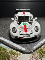 Artwork - Porsche - Porsche 911 RSR-19 2022 24h Le Mans, Hobby en Vrije tijd, Modelauto's | 1:5 tot 1:12, Nieuw