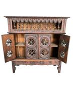 Kabinet - notenhout - kruidenkastje