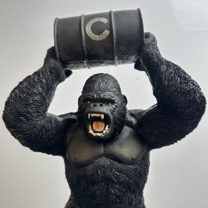 Daluxe Art - 1999 • Chanel Gorilla Power, Antiek en Kunst, Kunst | Designobjecten