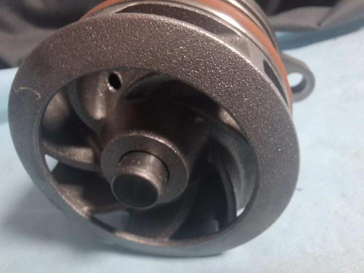 Volkswagen Transporter waterpomp met ijzeren waaier VAK 61c, Autos : Pièces & Accessoires, Moteurs & Accessoires, Enlèvement ou Envoi