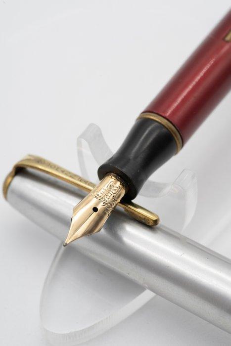 Johann Faber - Red & Steel cap - 14 kt nib - Stylo à plume, Verzamelen, Pennenverzamelingen