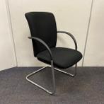 Vergaderstoel - sledestoel, Zwarte stoffering - chroom frame