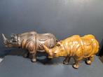 Beeld, Twee Aziatische Neushoorns - 20 cm - Leder