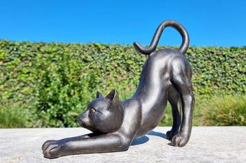 Figurine - Stretching Cat - Résine