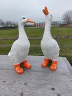 Beeld, funny goose with boots orange - 32 cm - polyresin