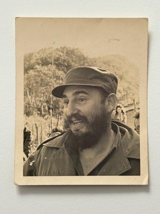 Alberto Korda (1928–2001) - Imagen intima de Fidel Castro, Antiek en Kunst, Kunst | Designobjecten