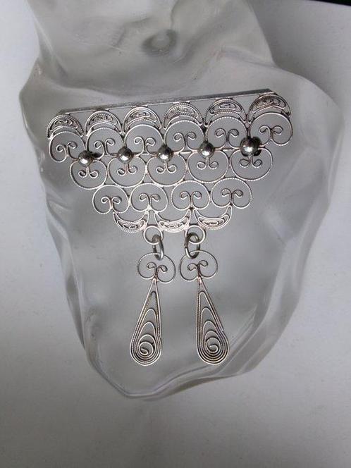 Zilver, (fijn) uitgesneden sieraad - Broche - Art Nouveau, Antiek en Kunst, Kunst | Designobjecten