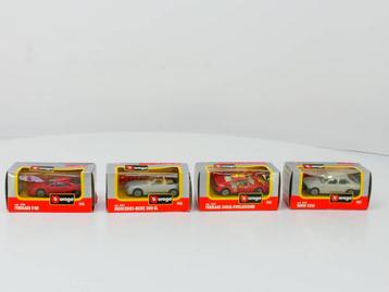 Schaal 1:43 Bburago 4 autos #2419 (Gebouwen en landschap), Ophalen of Verzenden