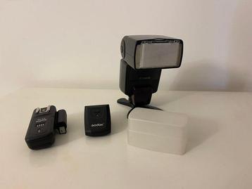 Canon 550EX + Base + Diffuser + Set transmitter/receiver