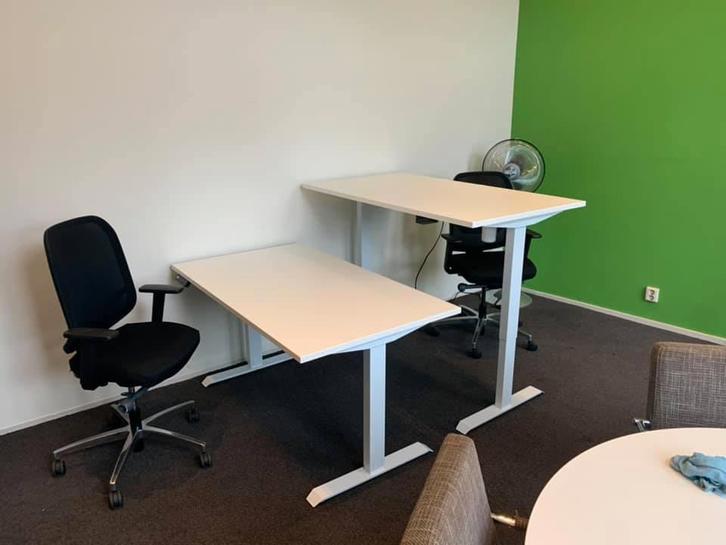 Zit Sta Bureau Volgens Arbo - 295,- Incl. Bezorging, Huis en Inrichting, Bureaus, Stabureau, Nieuw, Elektrisch, In hoogte verstelbaar