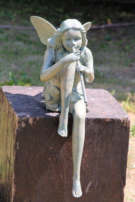 Figure - bronzen fee met fluit voor huis of tuin - brons, Antiek en Kunst, Kunst | Designobjecten